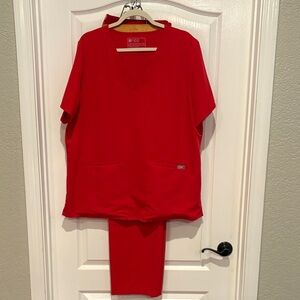 Figs Livingston Red Scrub Set 2XL top with XL bottom